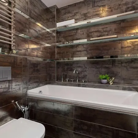Meiera Charming With Parking And Air Conditioning By Renters Apartman Krakkó